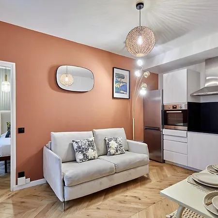 Montmartre By Prestige Appartamento Parigi